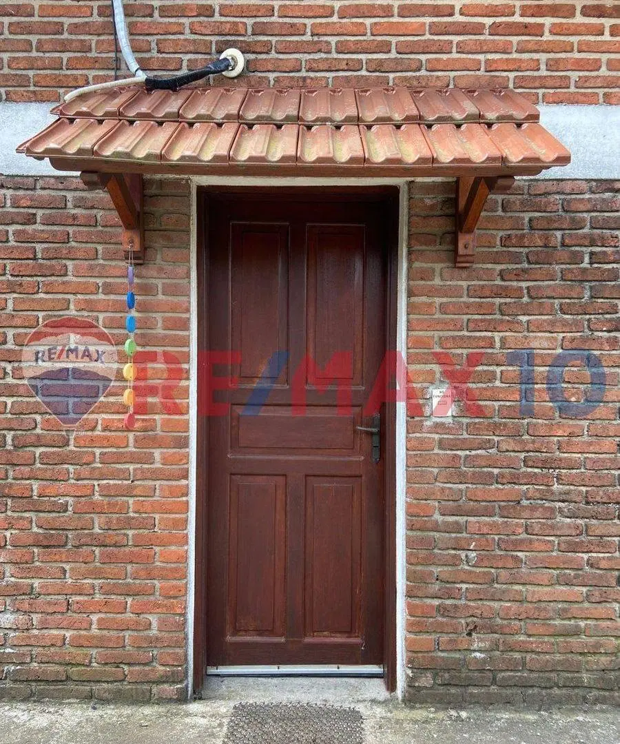 CASA EN EXELENTE ESTADO LISTA PARA VIVIR 5