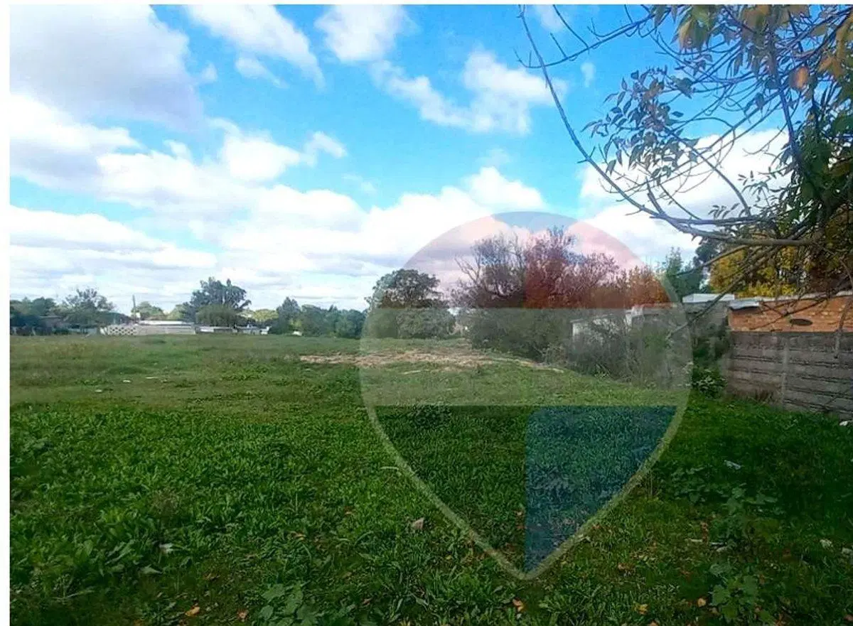 SE VENDE TERRENO 2015 m² BARRIO CURUCHET 2