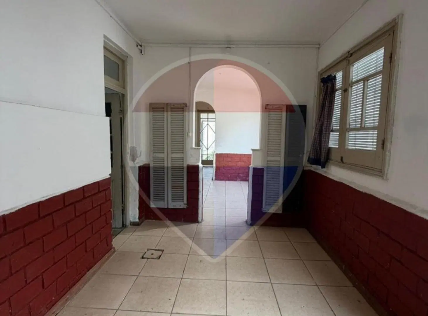 CASA EN VENTA ECXELENTE UBICACION 4