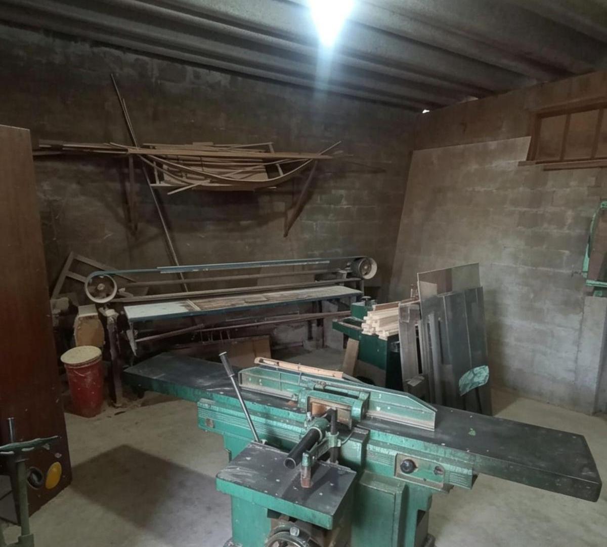 Foto de SE ALQUILA TALLER DE CARPINTERIA CON HERRAMIENTAS, imagen 5