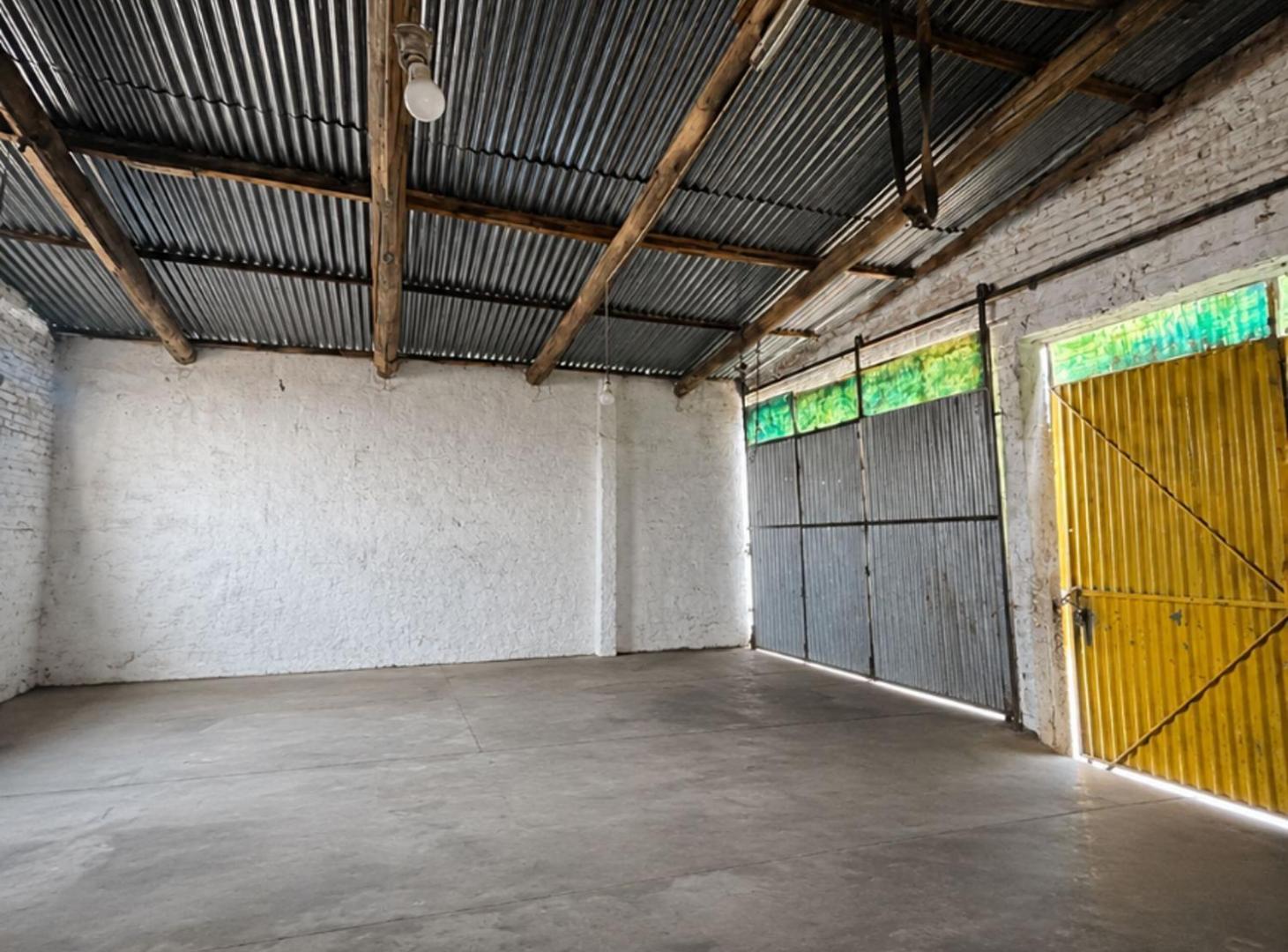 Foto de Oportunidad para inversores 3 casas mas galpón., imagen 4