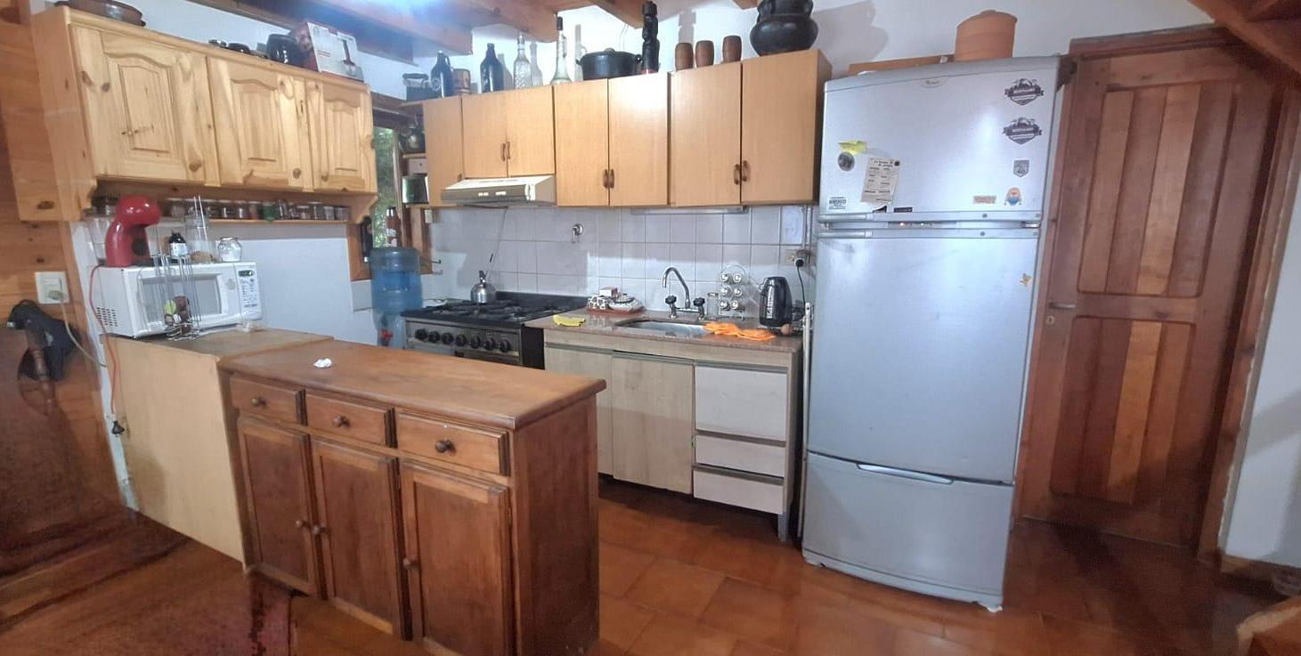 Foto de Venta Cabaña Patagónica, B. Norte a solo 400mts de Avenida 7 Lagos, imagen 1