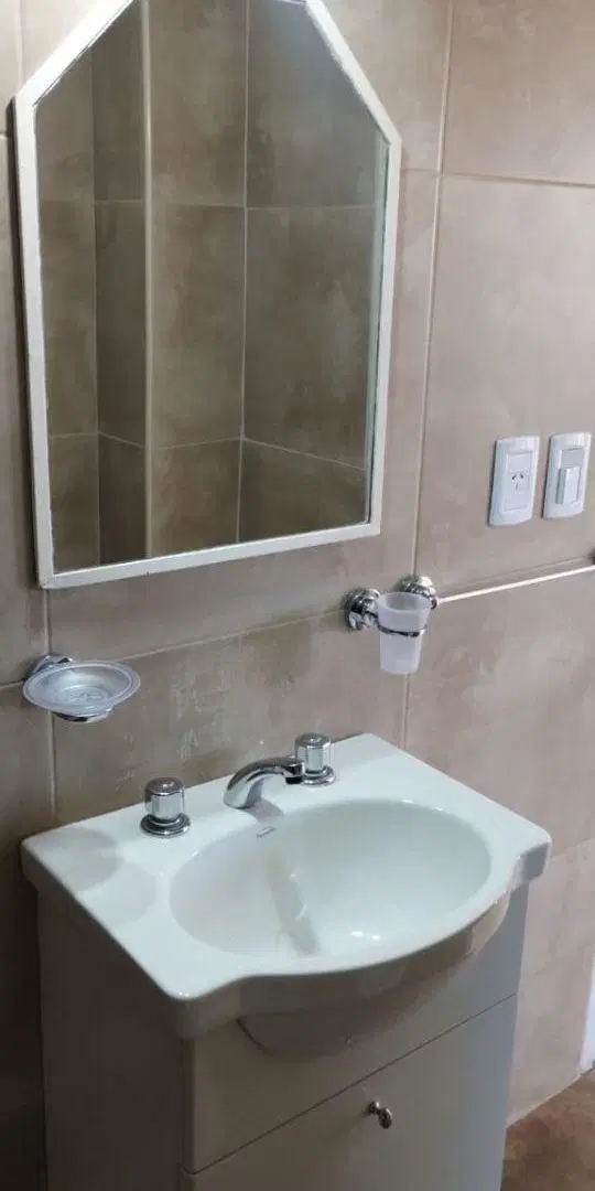 Departamento de 45 m² con 1 dormitorio en alquiler en Morón. Con cochera 4