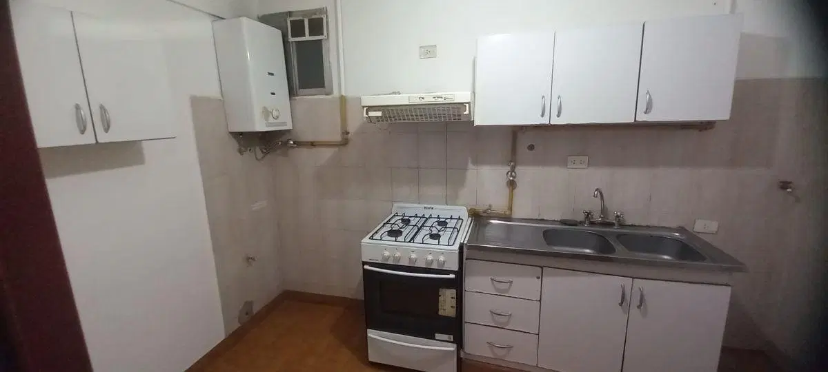 DEPARTAMENTO 2 AMBIENTES EN ALQUILER RAMOS MEJIA CENTRO 4