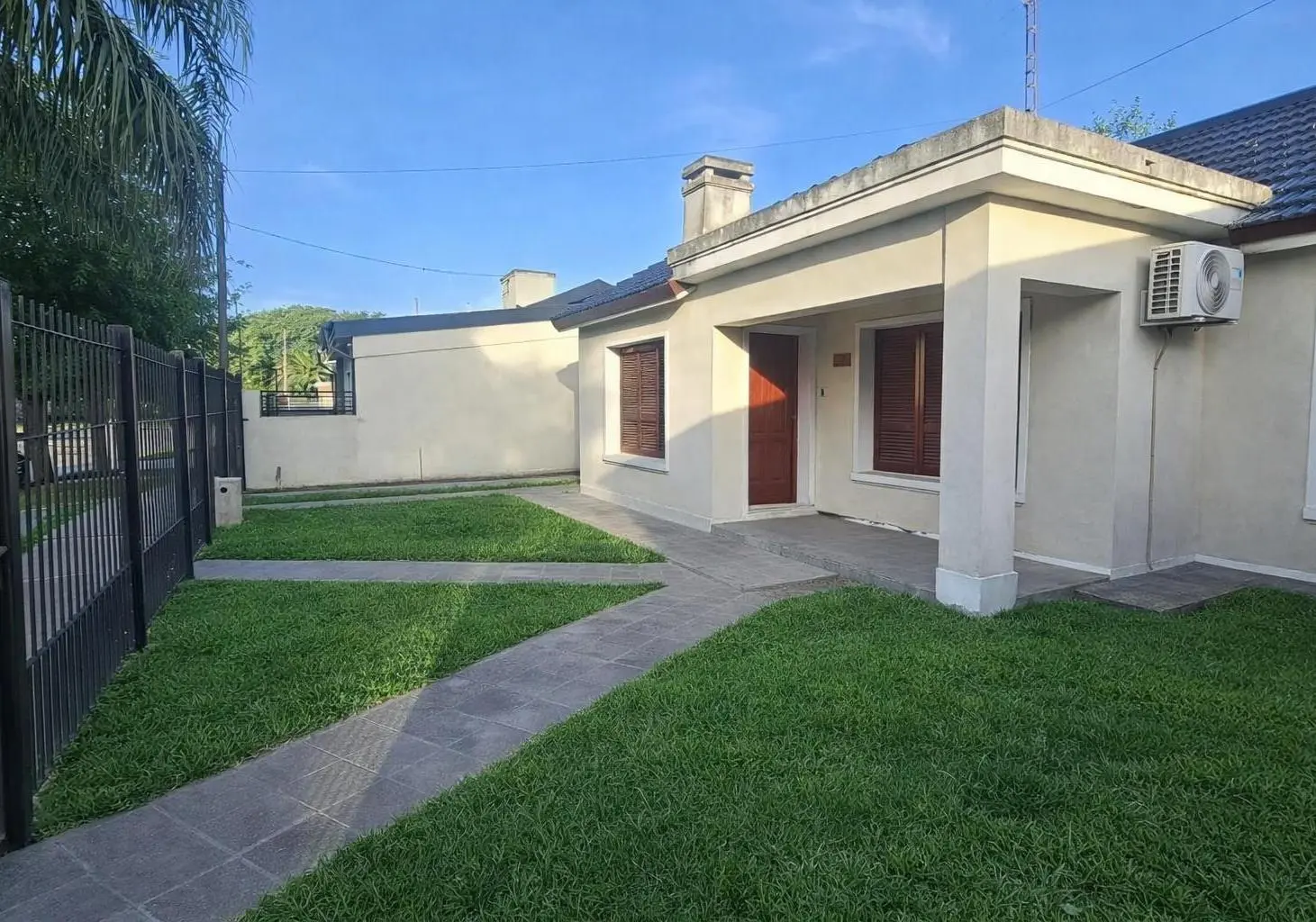 VENTA - CASA DOS DORMITORIOS CON JARDÍN Y PARRILLA - VILLA AMELIA 2