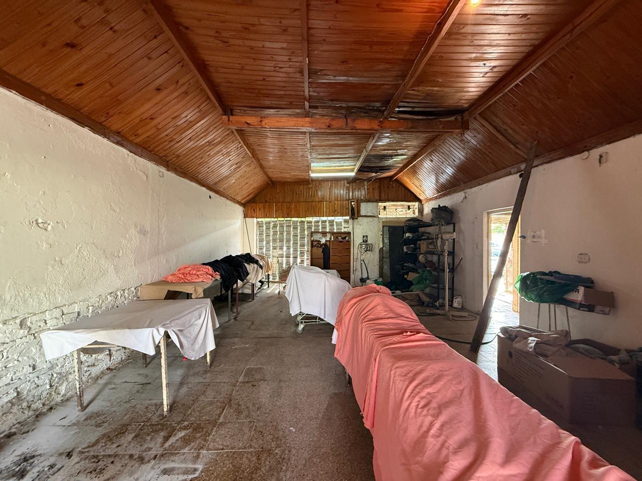 Foto de GALPON EN ALQUILER - ZONA COMERCIAL BARRIO LUDUEÑA, imagen 1