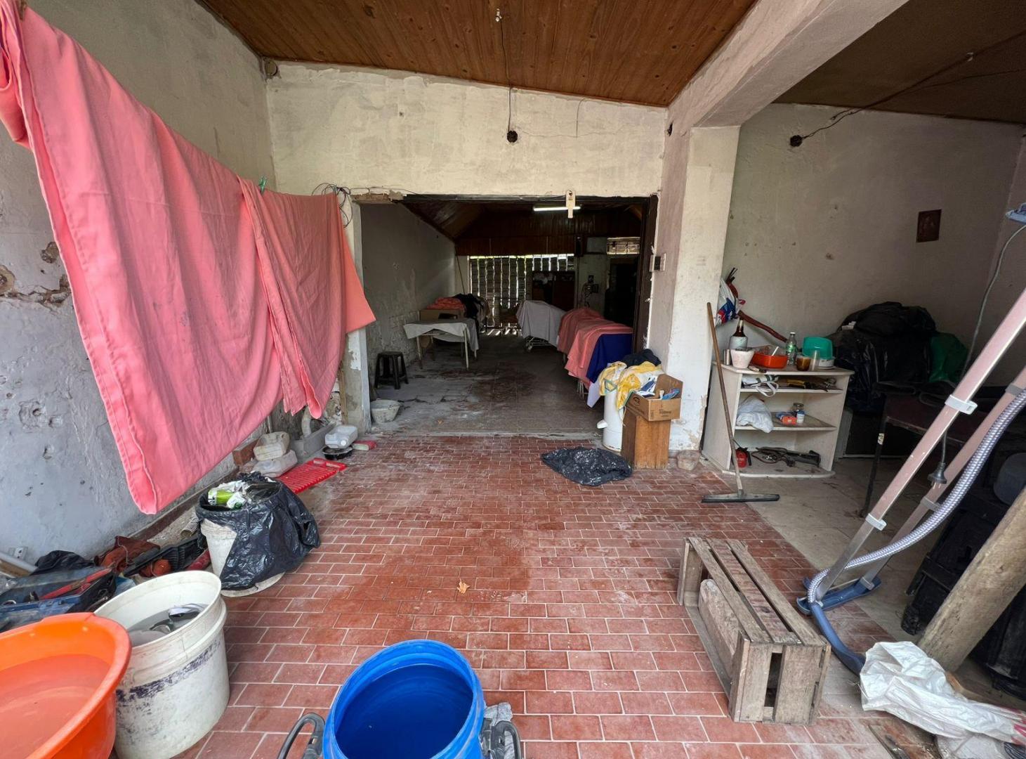 Foto de GALPON EN ALQUILER - ZONA COMERCIAL BARRIO LUDUEÑA, imagen 4