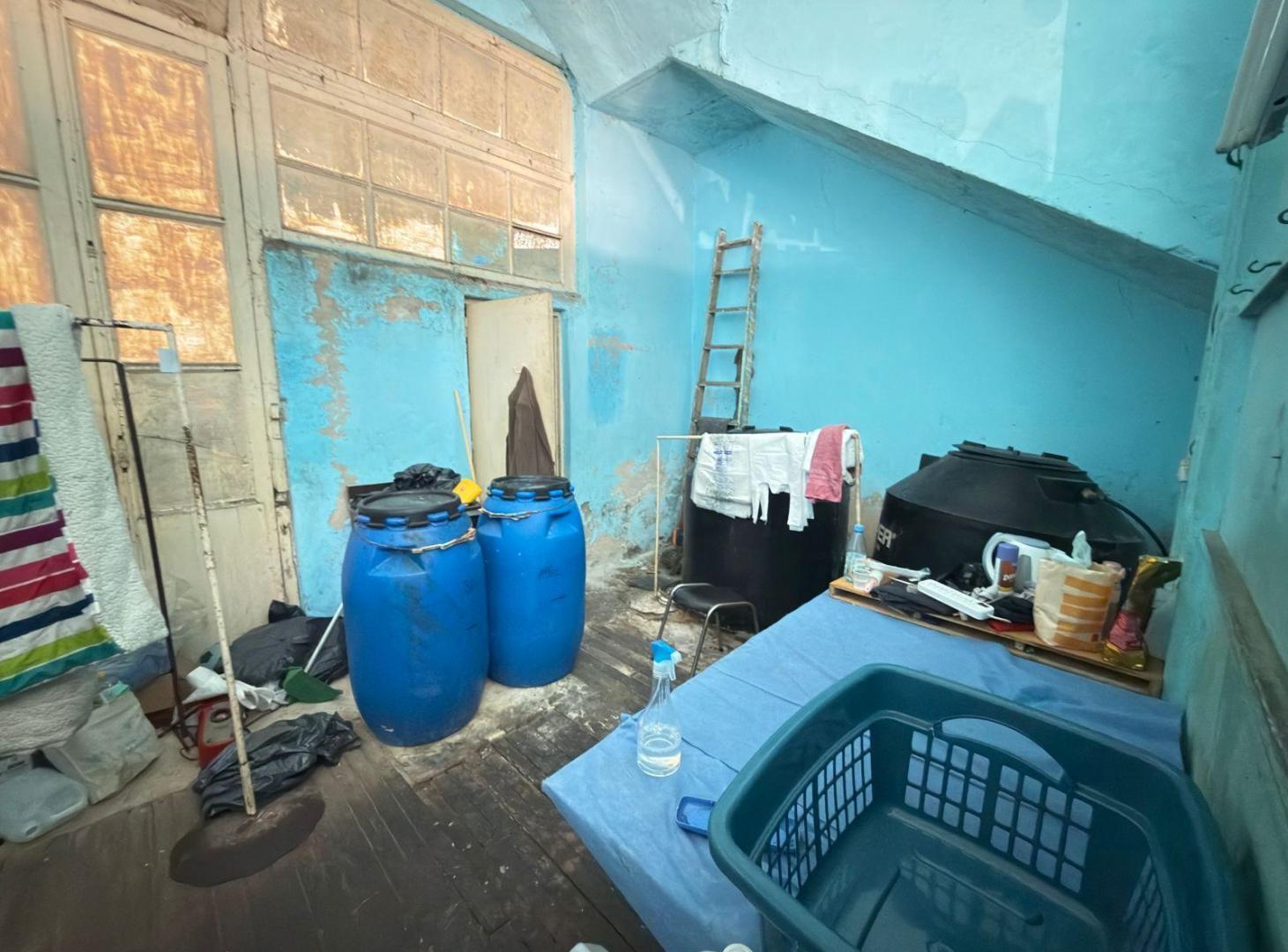 Foto de VENTA - LOCAL COMERCIAL CON VIVIENDA INTERNA - ABASTO, imagen 2