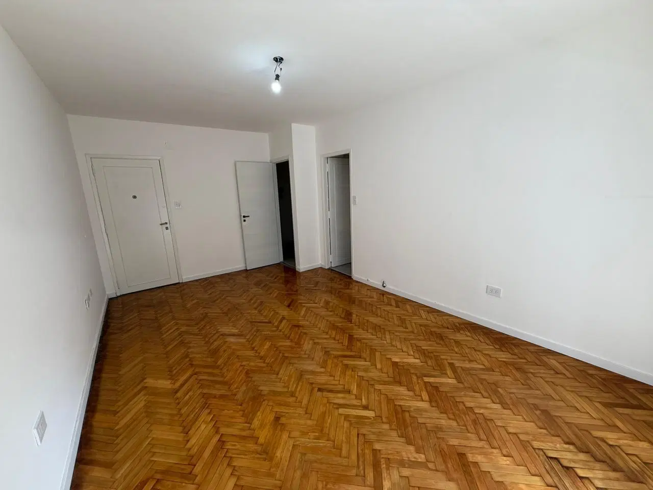 VENTA - DEPARTAMENTO TRES DORMITORIOS CON COCHERA - MARTIN 1