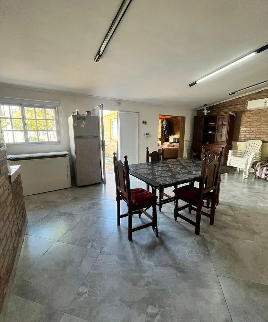 VENTA -  CASA 1 DORMITORIO CON PILETA - PUNTA CHACRA, ZAVALLA 2