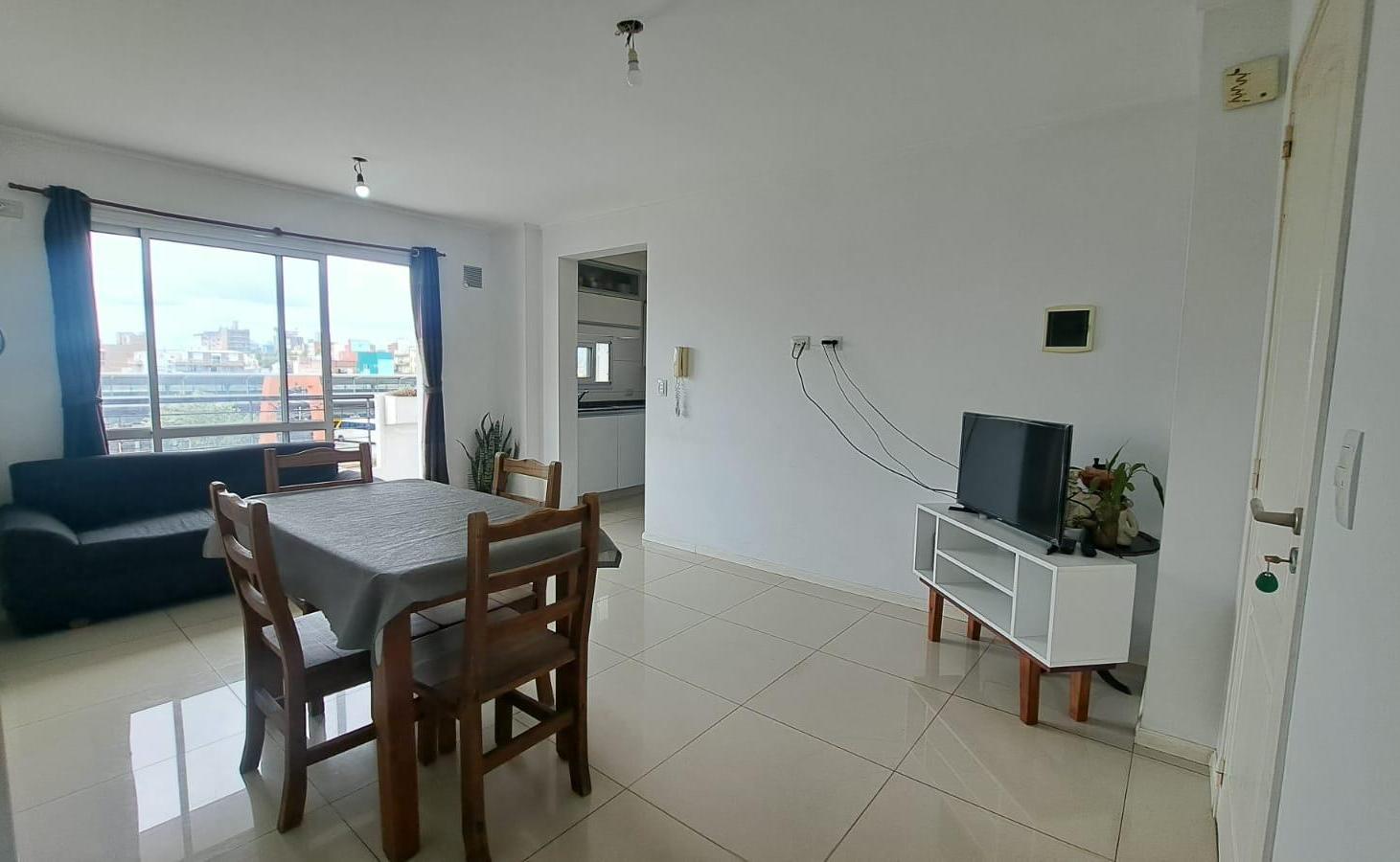 Foto de VENTA - DEPARTAMENTO 1 DORMITORIO CON BALCÓN - ECHESORTU, imagen 3