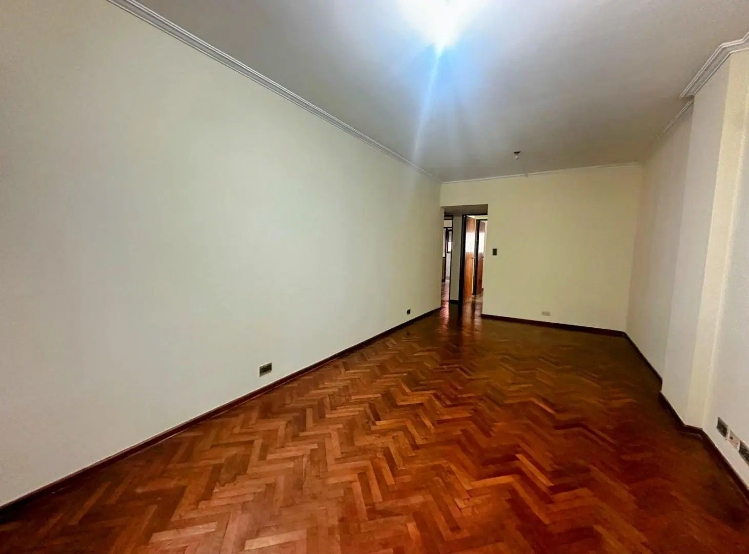 VENTA - DEPARTAMENTO 1 DORMITORIO - COCHERA Y BAULERA - CENTRO 3