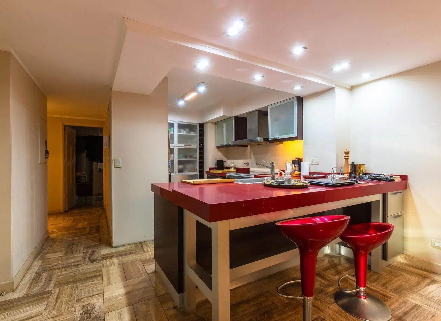 VENTA - DEPARTAMENTO 4 DORMITORIOS, VISTA AL RIO, COCHERA Y AMENITIES - MARTIN 8