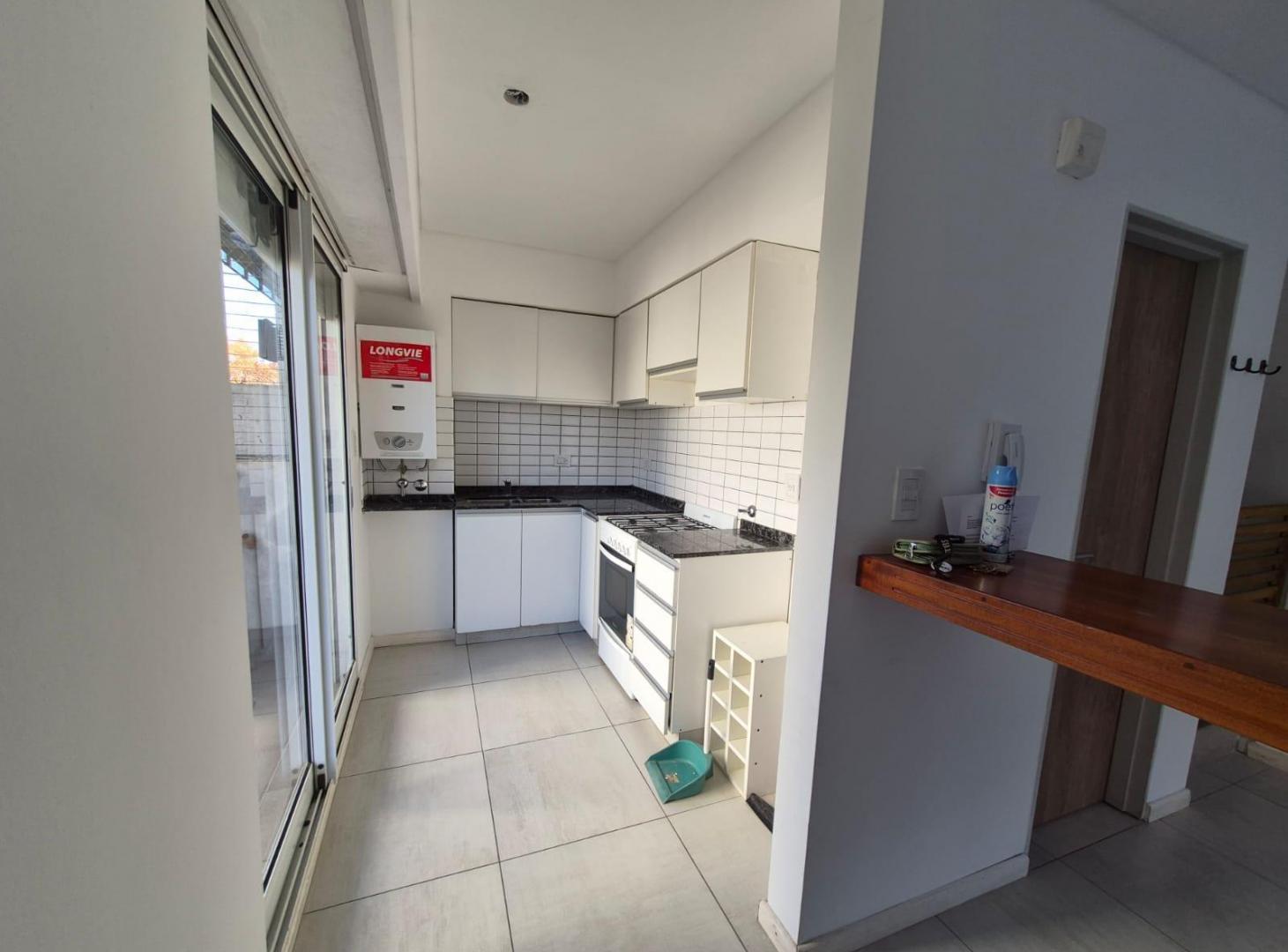 Foto de VENTA - DEPARTAMENTO 2 DORMITORIOS - TIPO DUPLEX POR ESCALERA CON COCHERA - ECHESORTU, imagen 4