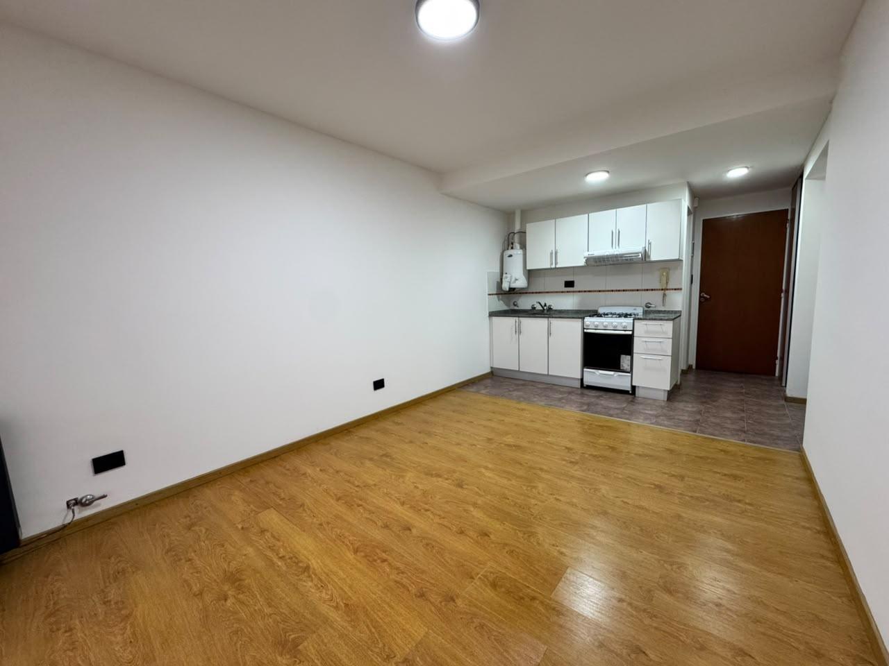 Foto de ALQUILER - MONOAMBIENTE - LOURDES, imagen 1