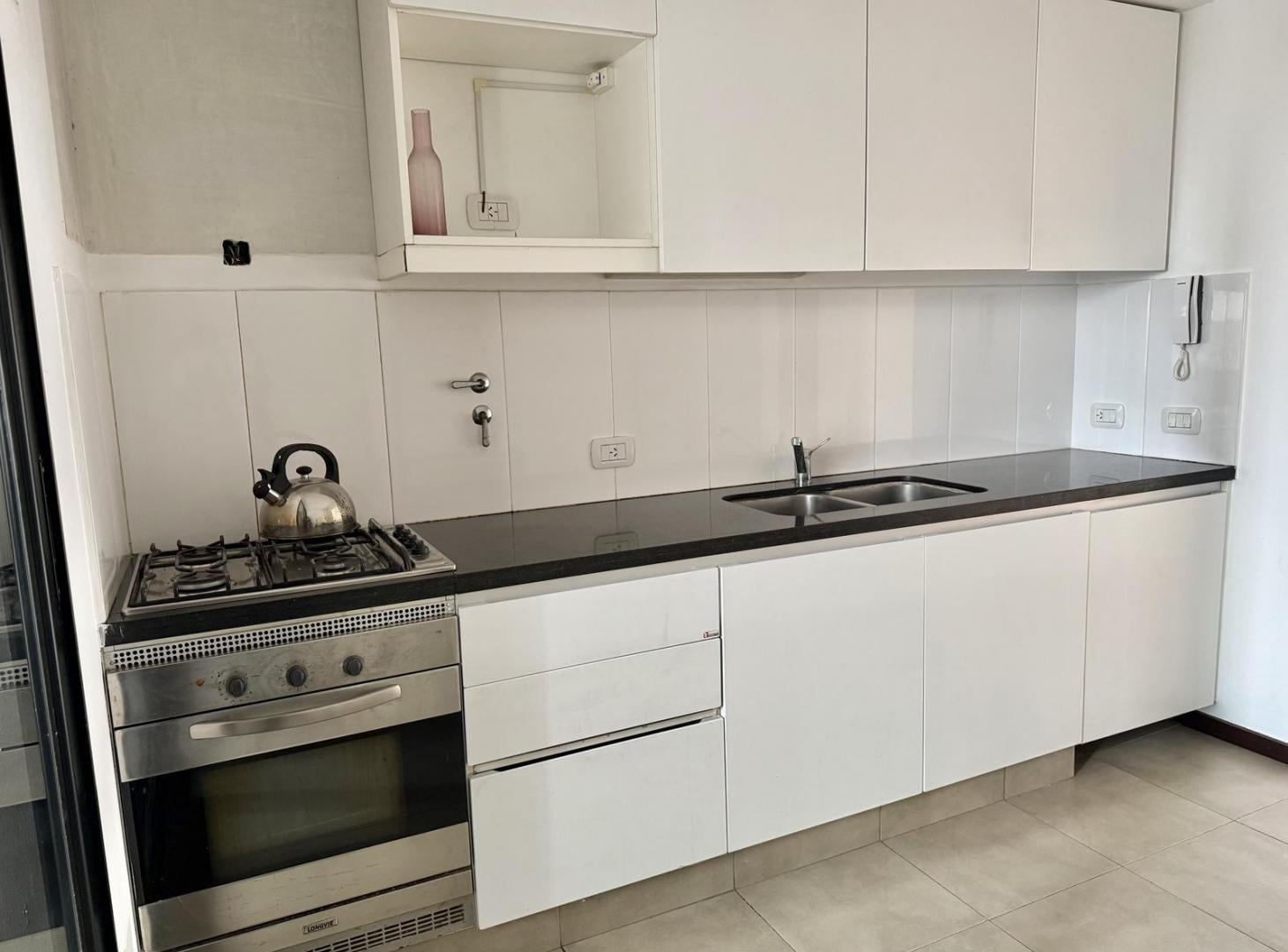 Foto de EN ALQUILER - PISO EXCLUSIVO DE 2 DORMITORIOS - BARRIO MARTIN, imagen 4