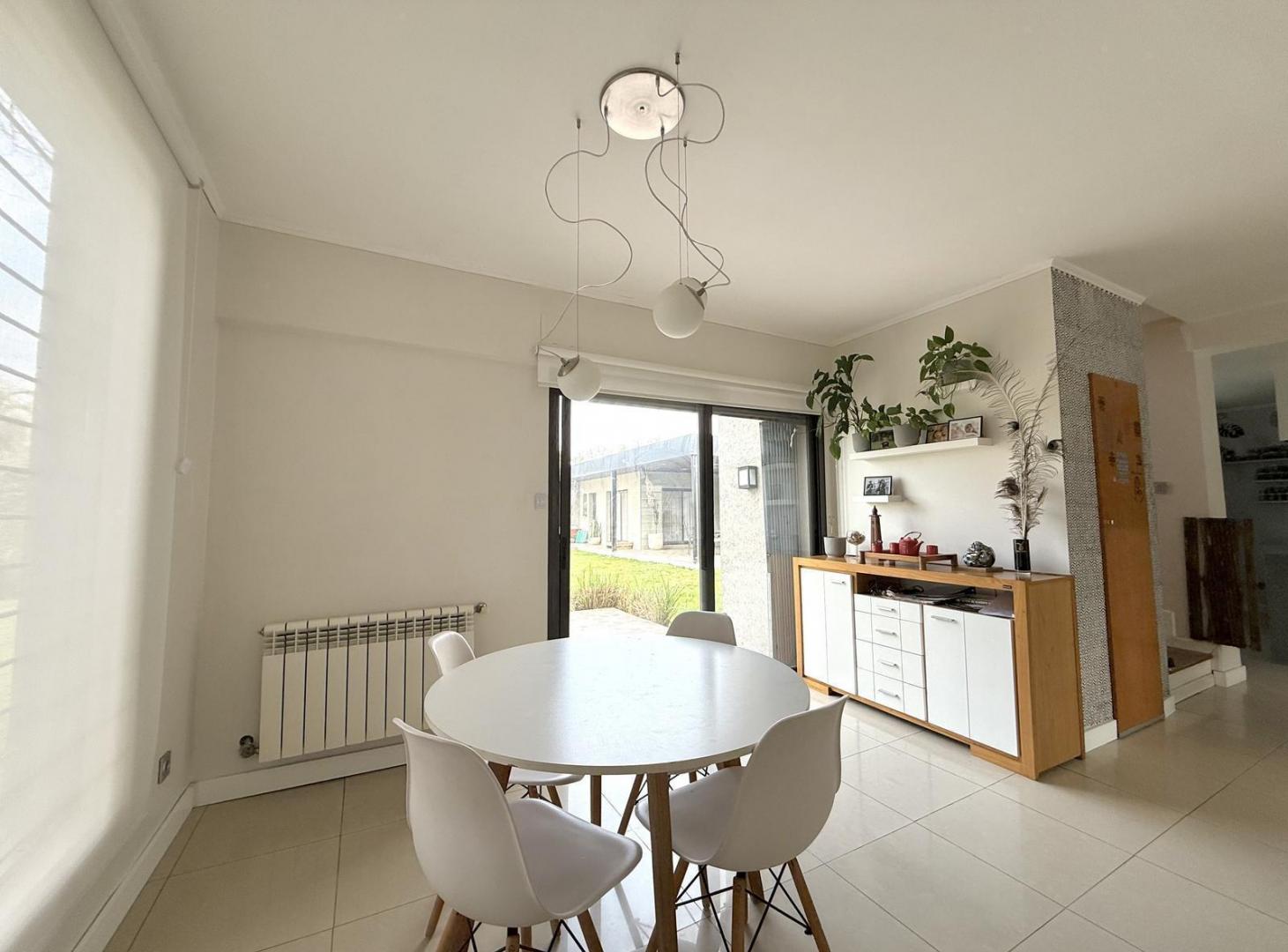 Foto de VENTA - CASA 3 DORMITORIOS CON PILETA - FUNES, imagen 4