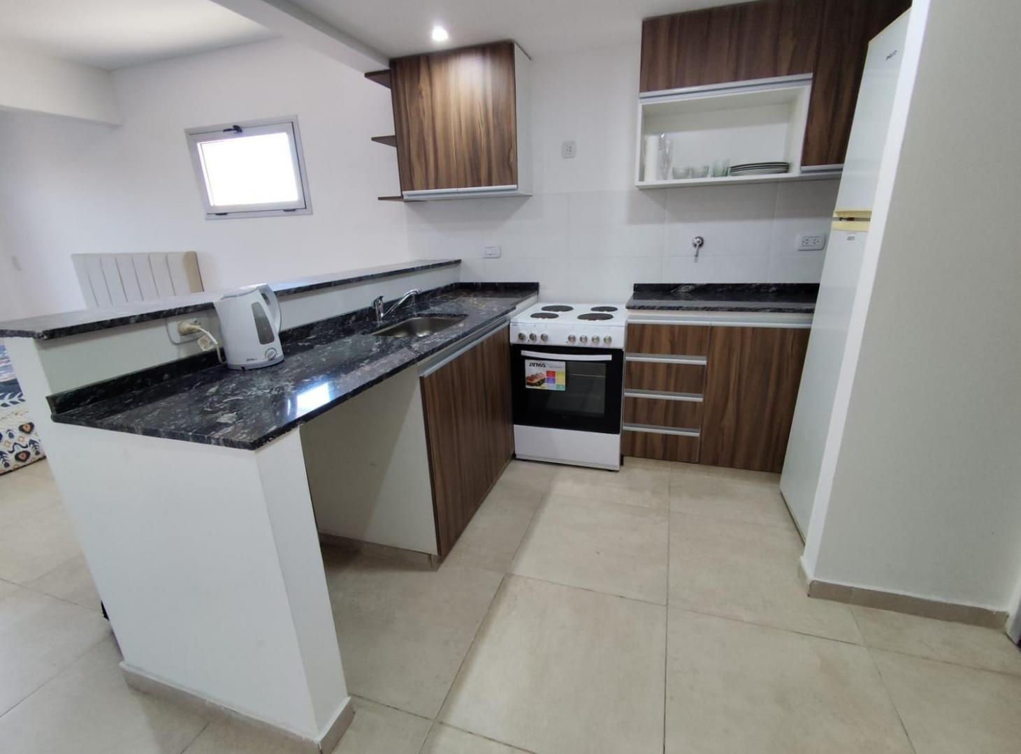Foto de VENTA - PERMUTA - DEPARTAMENTO MONOAMBIENTE CON BALCÓN - LUIS AGOTE, imagen 1