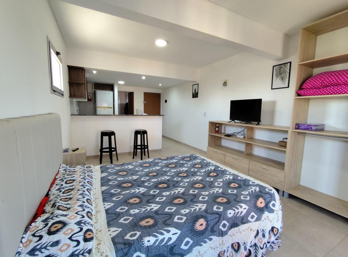 Foto de VENTA - PERMUTA - DEPARTAMENTO MONOAMBIENTE CON BALCÓN - LUIS AGOTE, imagen 4