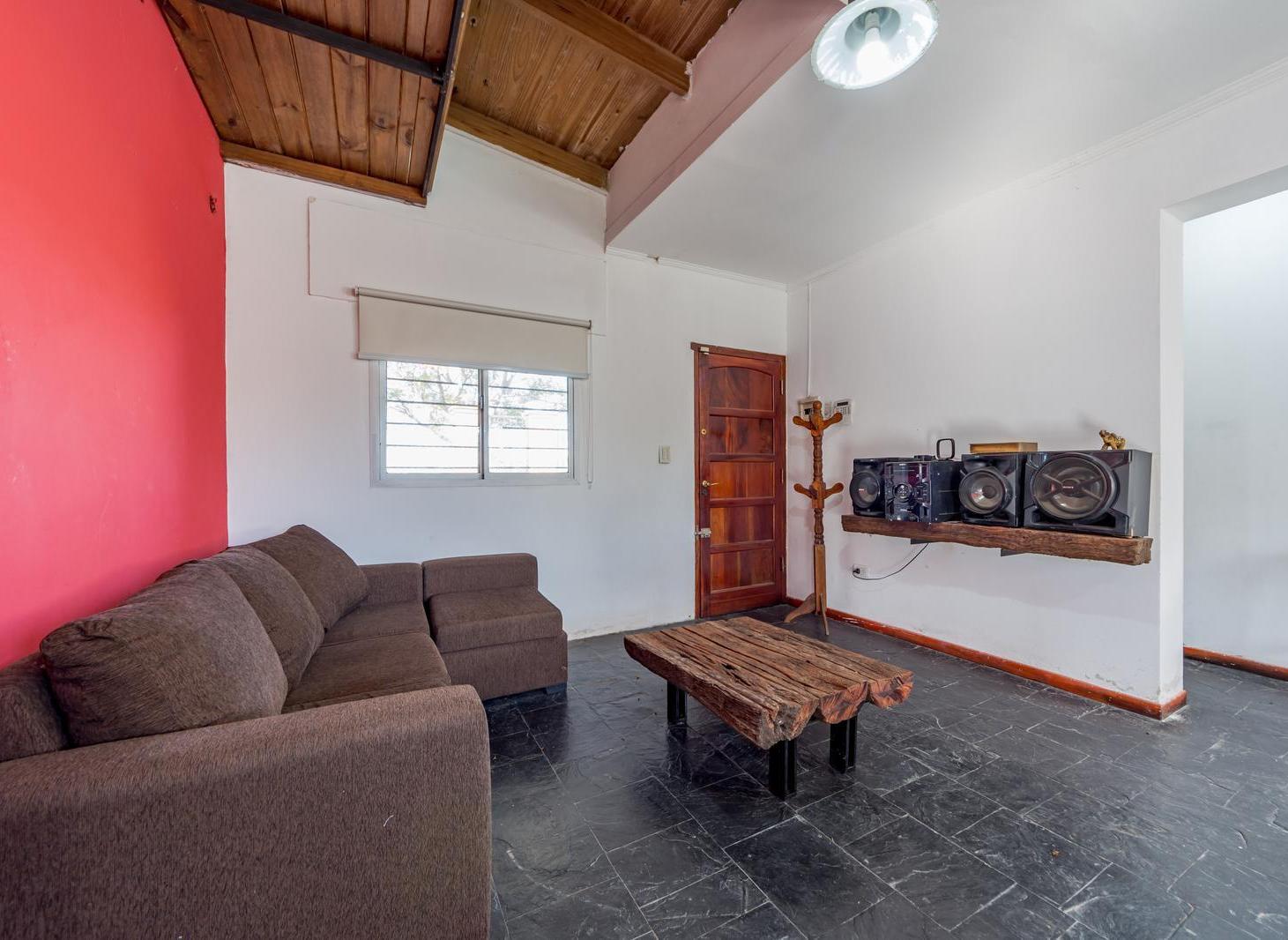 Foto de VENTA - CASA 1 DORMITORIO CON PILETA - PUEBLO ESTHER, imagen 4