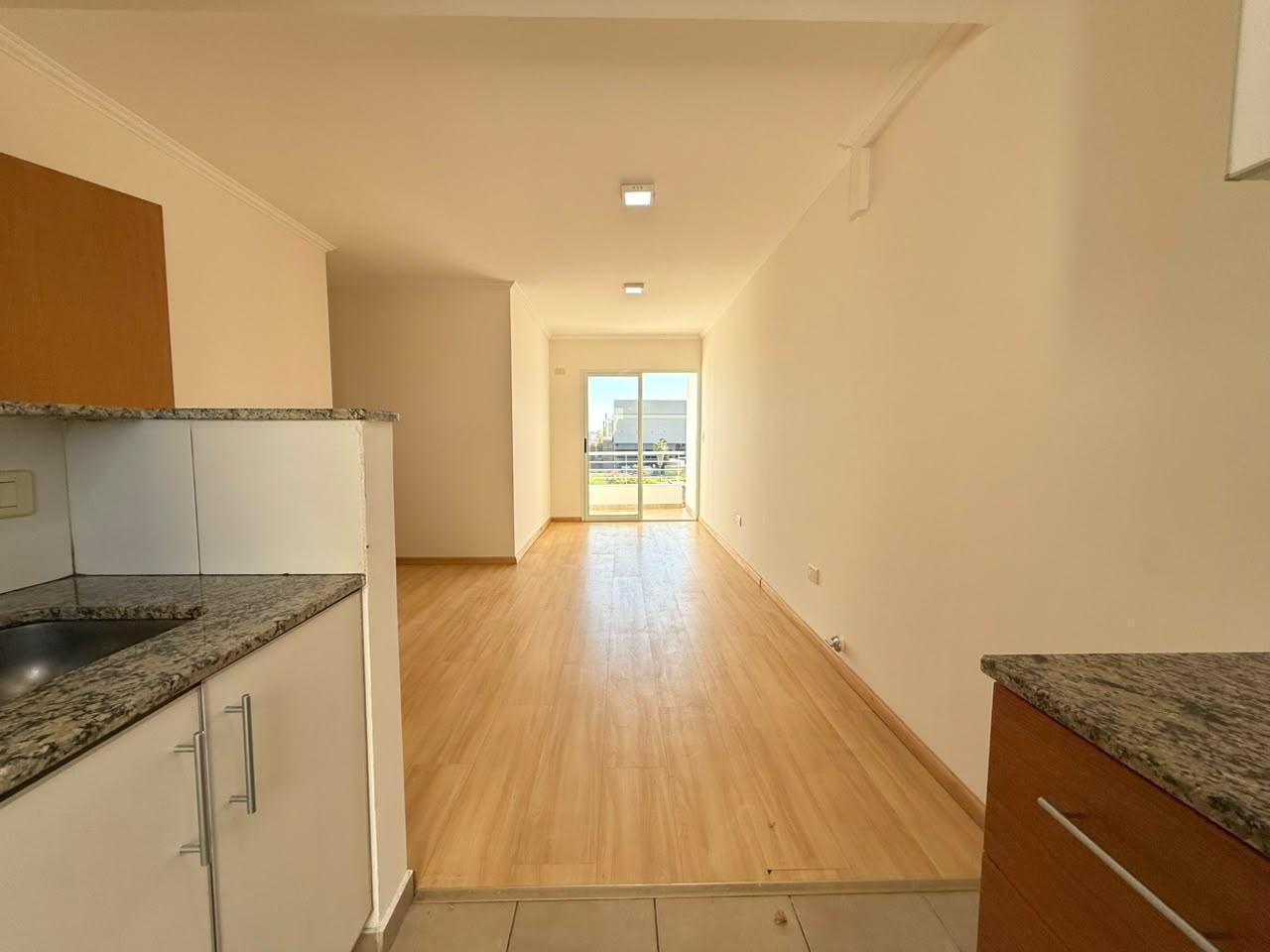 Foto de ALQUILER - DEPARTAMENTO UN DORMITORIO CON BALCÓN - ARROYITO, imagen 5
