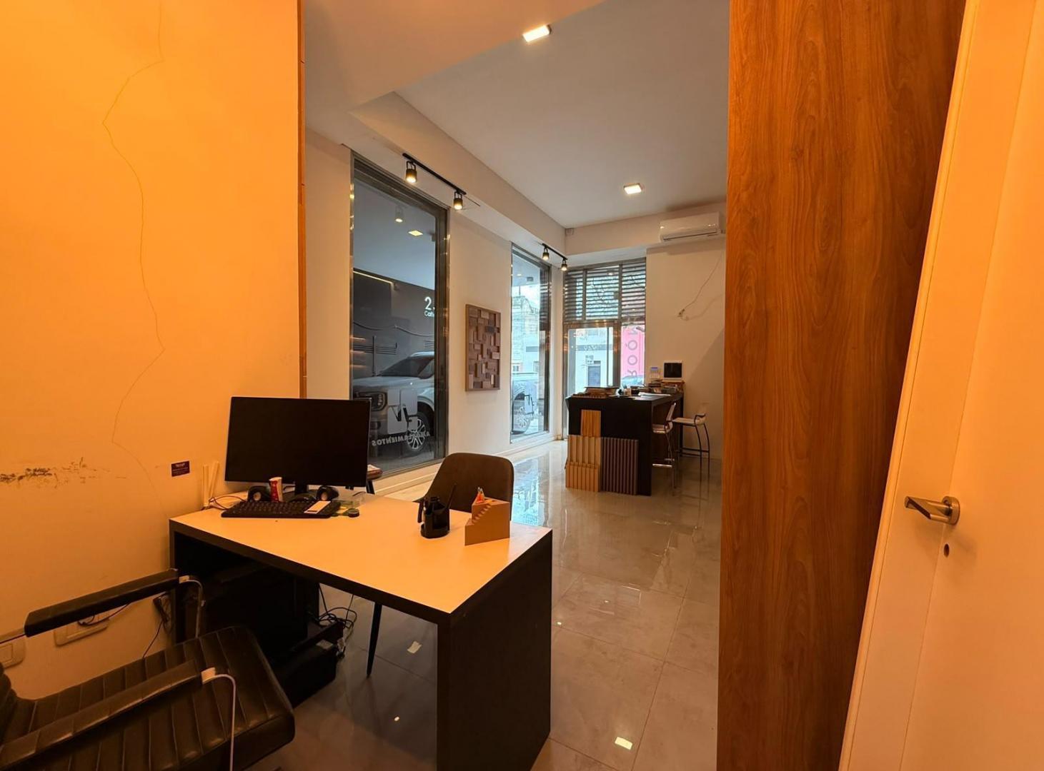 Foto de LOCAL / OFICINA EN VENTA – LUIS AGOTE / CAFFERATA 251, imagen 4