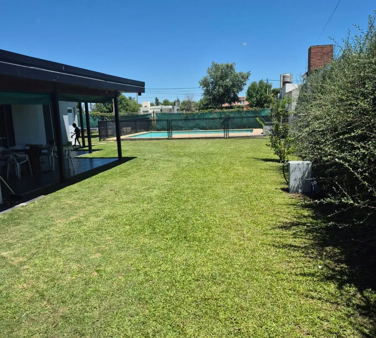 Hermosa casa en venta Punta Chacra 2