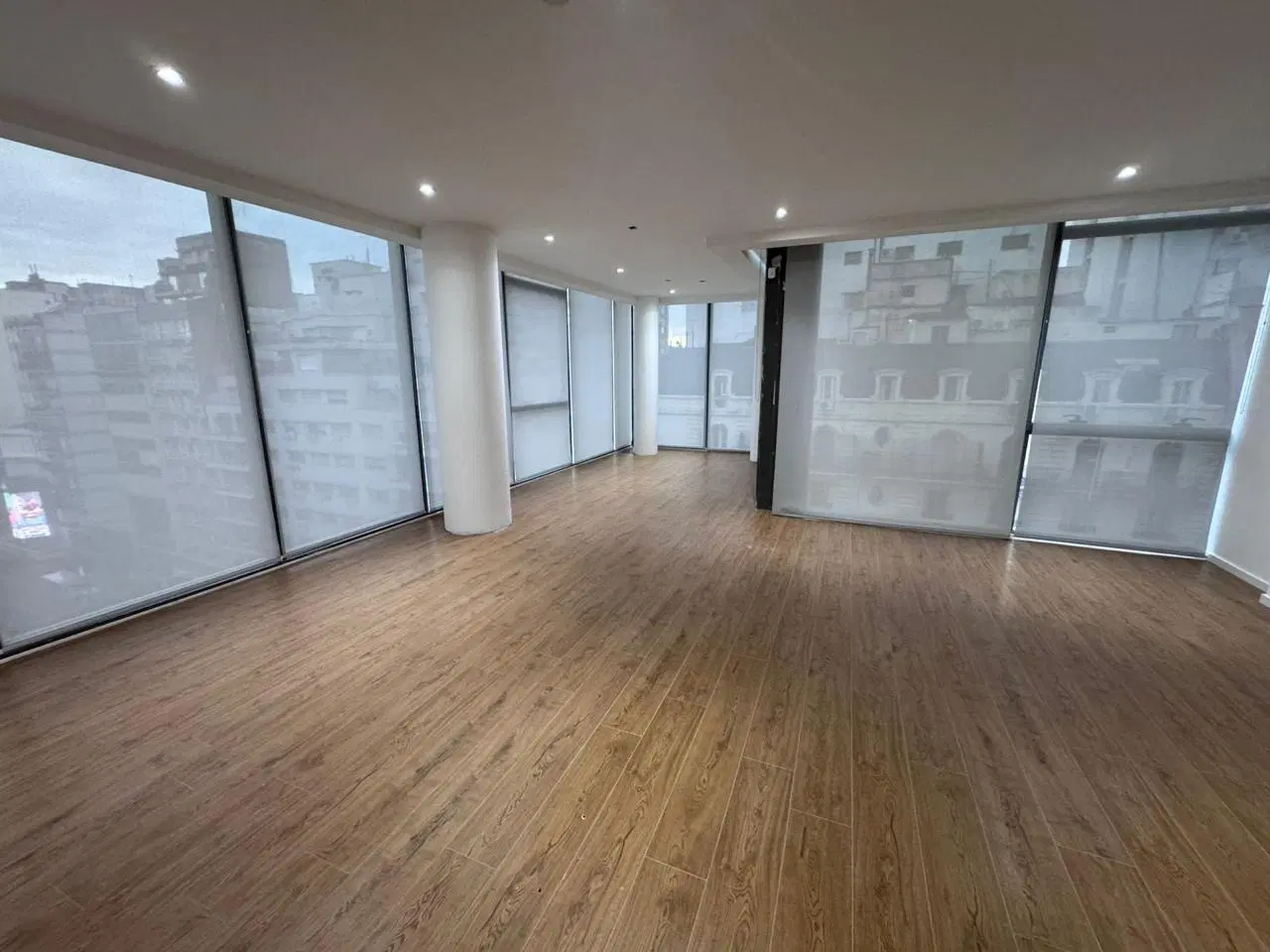 Oficina a Estrenar en Lex Tower, Av Corrientes 1400 5