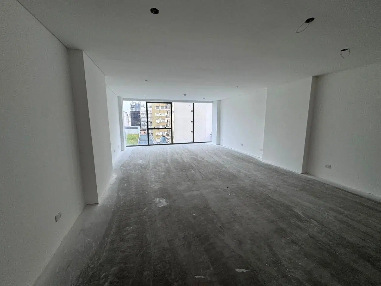 Alquiler Y Venta de Oficina AAA en Microcentro 1