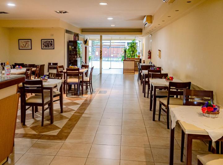Espectacular hotel centrico con 5 pisos y 35 cocheras 5