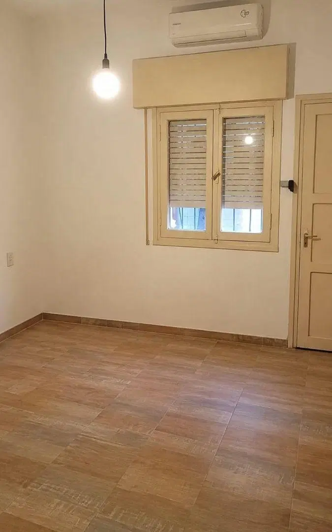 CASA EN ALQUILER 2 DORM C/PATIO 1