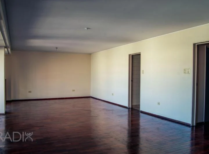 DEPARTAMENTO EN VENTA/ALQUILER 4