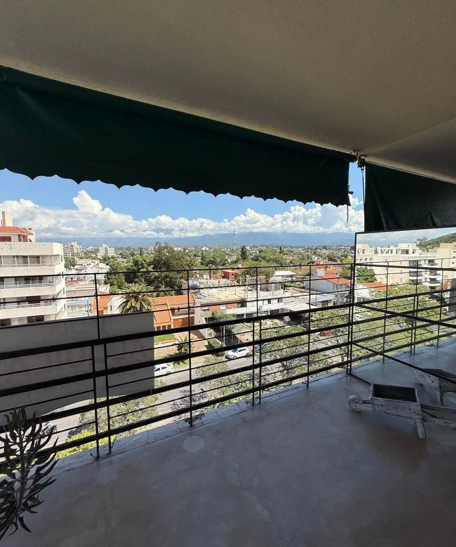 Departamento de 3 dormitorios en alquiler en Tres Cerritos 2