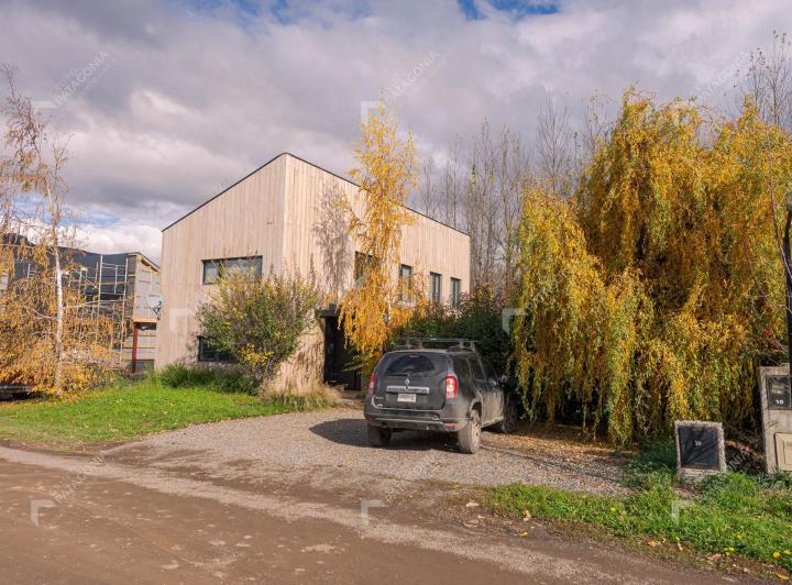 Moderna Casa 3 Habitaciones Venta Barrio Belwell, San Martín De Los Andes 2