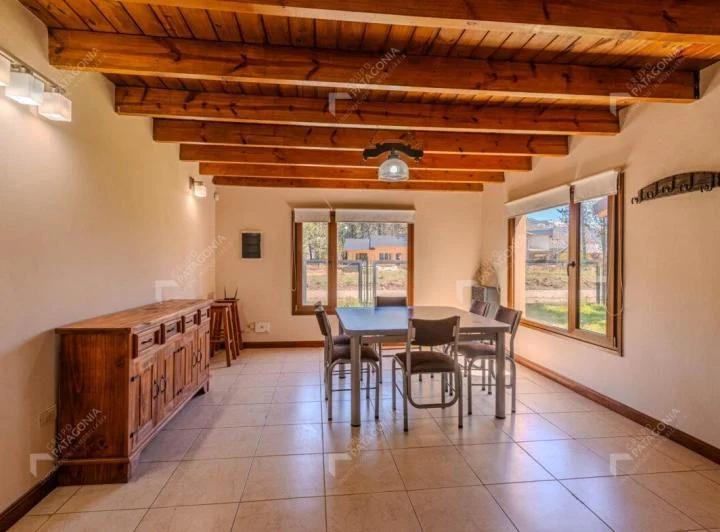Casa De 3 Dormitorios En San Martín De Los Andes, Barrio El Portal 4