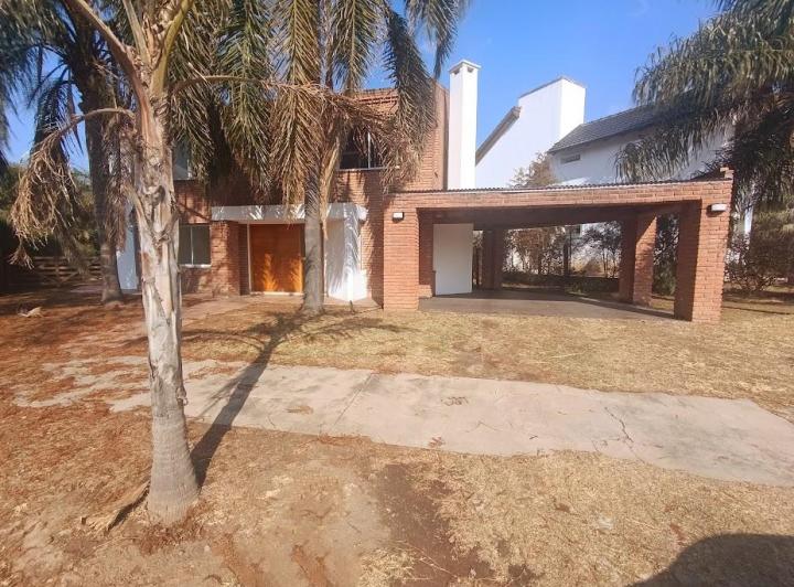 Los Soles Valle Escondido AMPLIA Casa 3 dor, dep. / Escrit, 4 bañ, Coch/2 Pileta 4