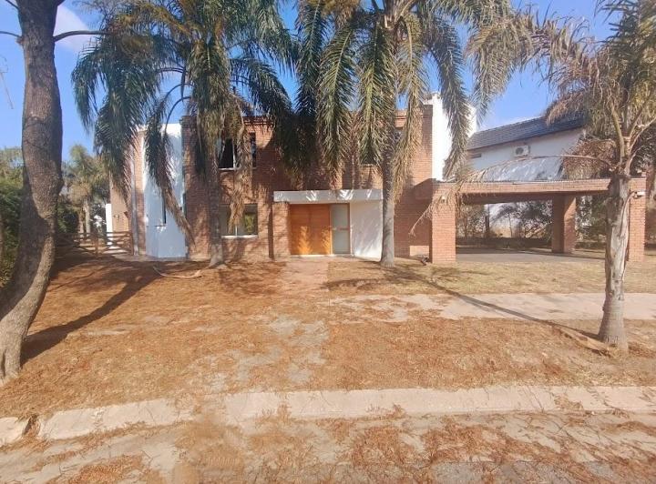 Los Soles Valle Escondido AMPLIA Casa 3 dor, dep. / Escrit, 4 bañ, Coch/2 Pileta 1