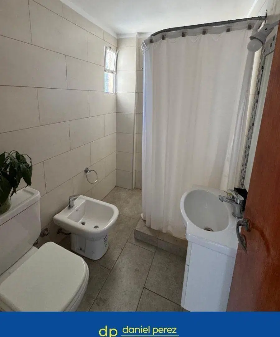 Departamento 2 Ambientes en Alquiler Moron Centro 2