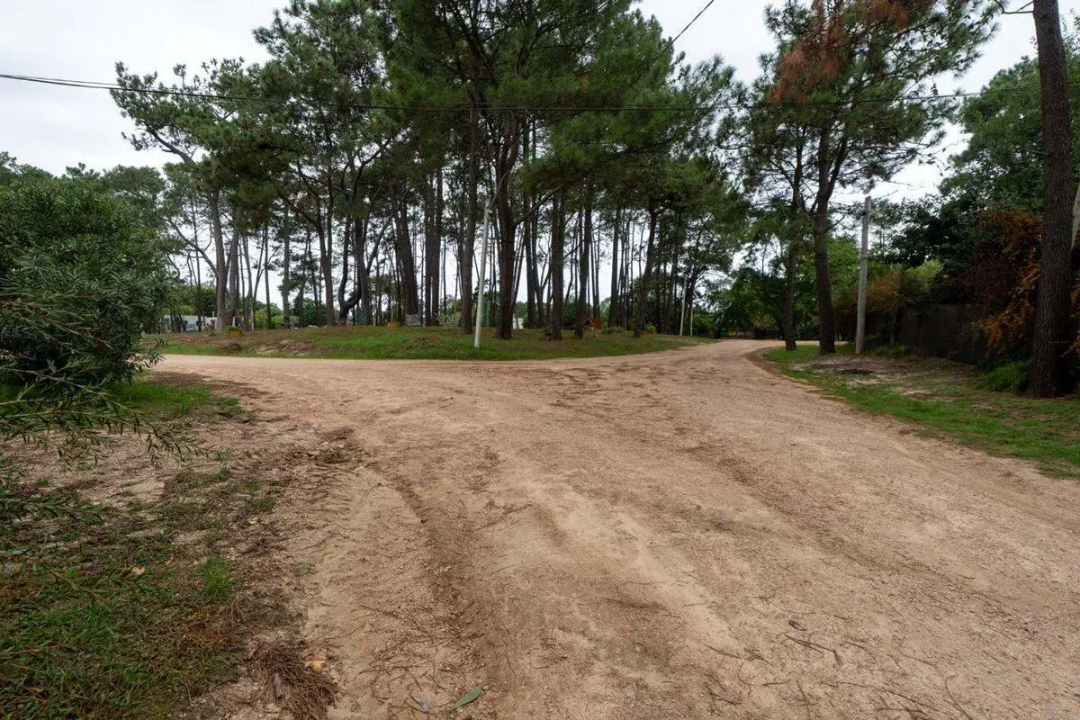 Venta terreno en El Pinar a metros Interbalnearia 2
