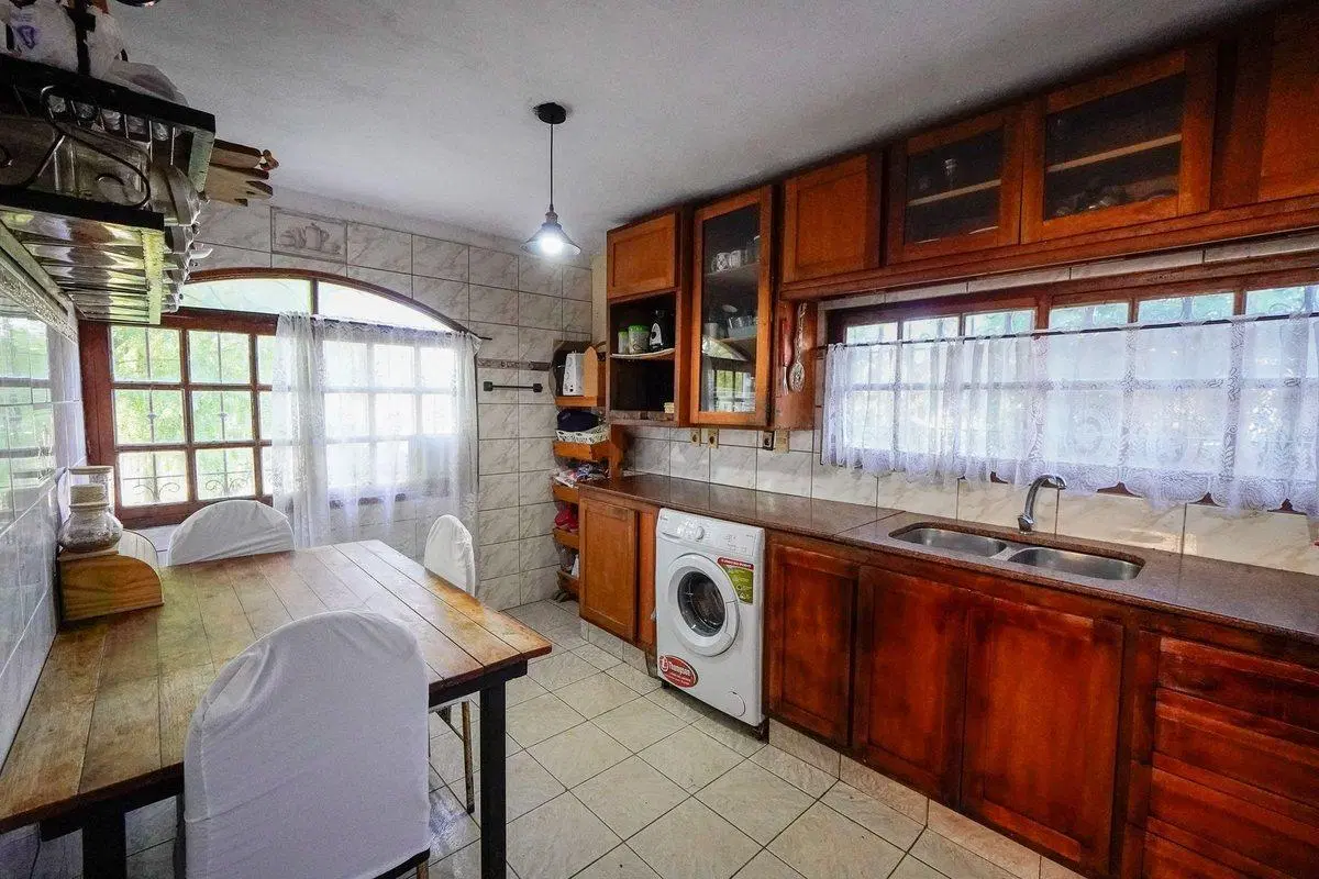 Oportunidad  Casa en Shangrilá sur +apto con renta 3