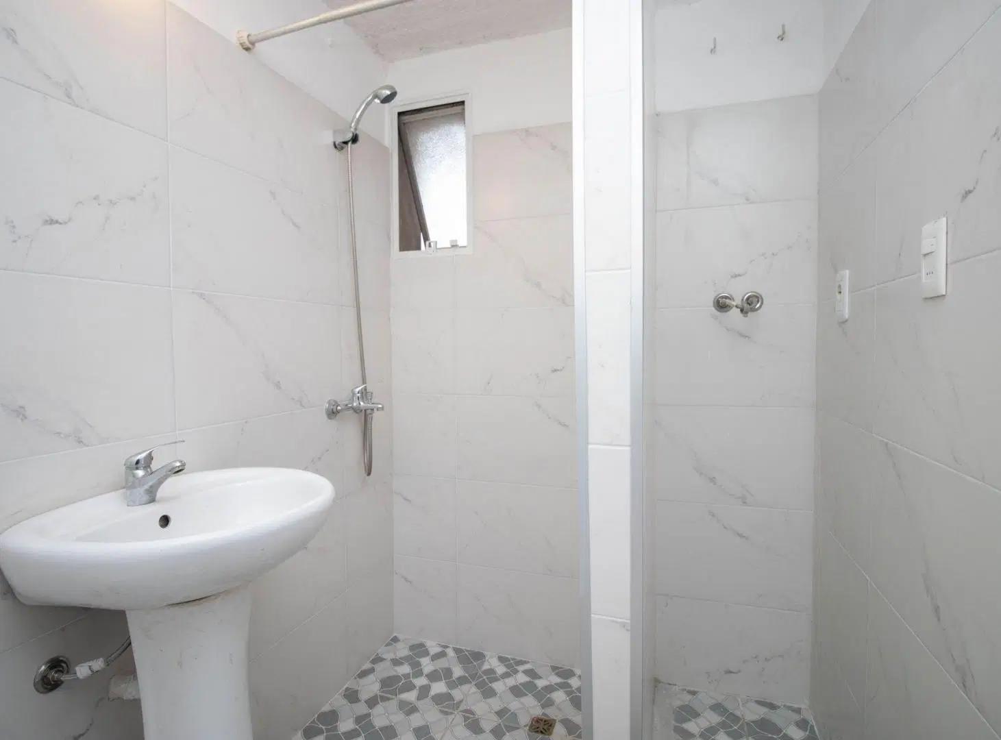 Alquiler apartamento en Pando / 4 Dormitorios 5