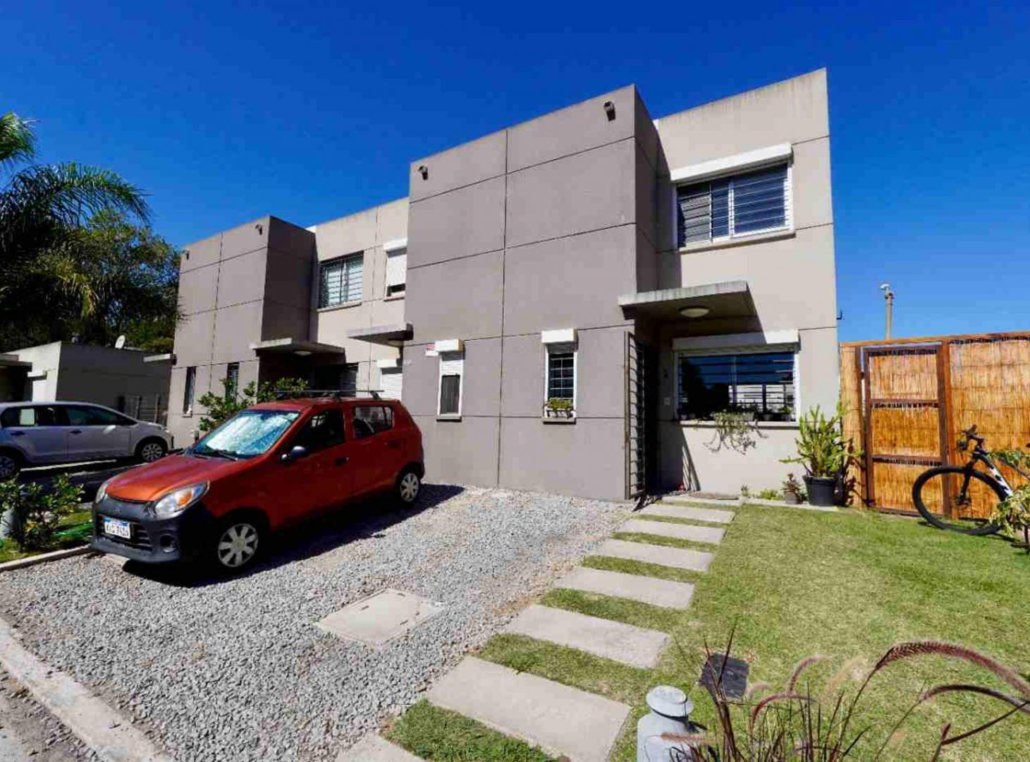 Foto de Casa en Complejo Cerrado PH 2 dormitorios LAGOMAR, imagen 1