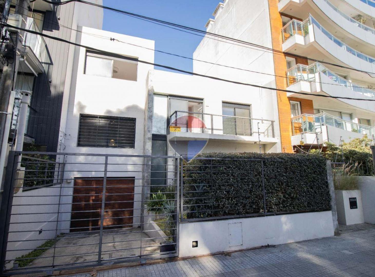 Foto de Alquiler. Casa de 4 dormitorios en Puerto de Buceo, imagen 1