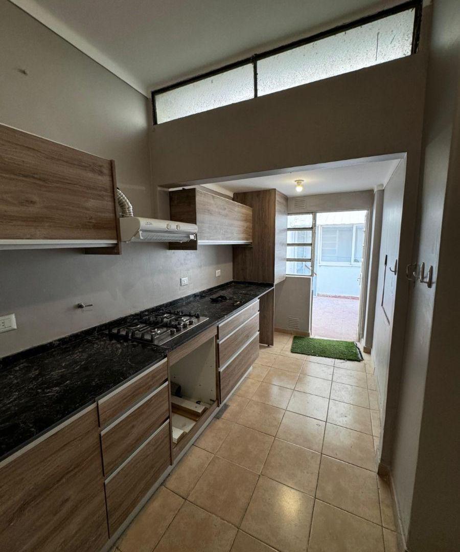 SE ALQUILA CASA EN EL CORAZON DEL CENTRO! EXCELENTE UBICACION