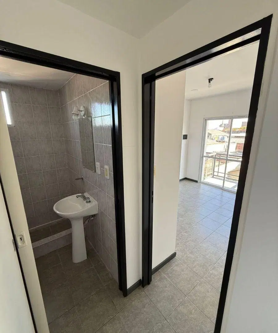 Departamento de 2 ambientes en Bernal Oeste 5
