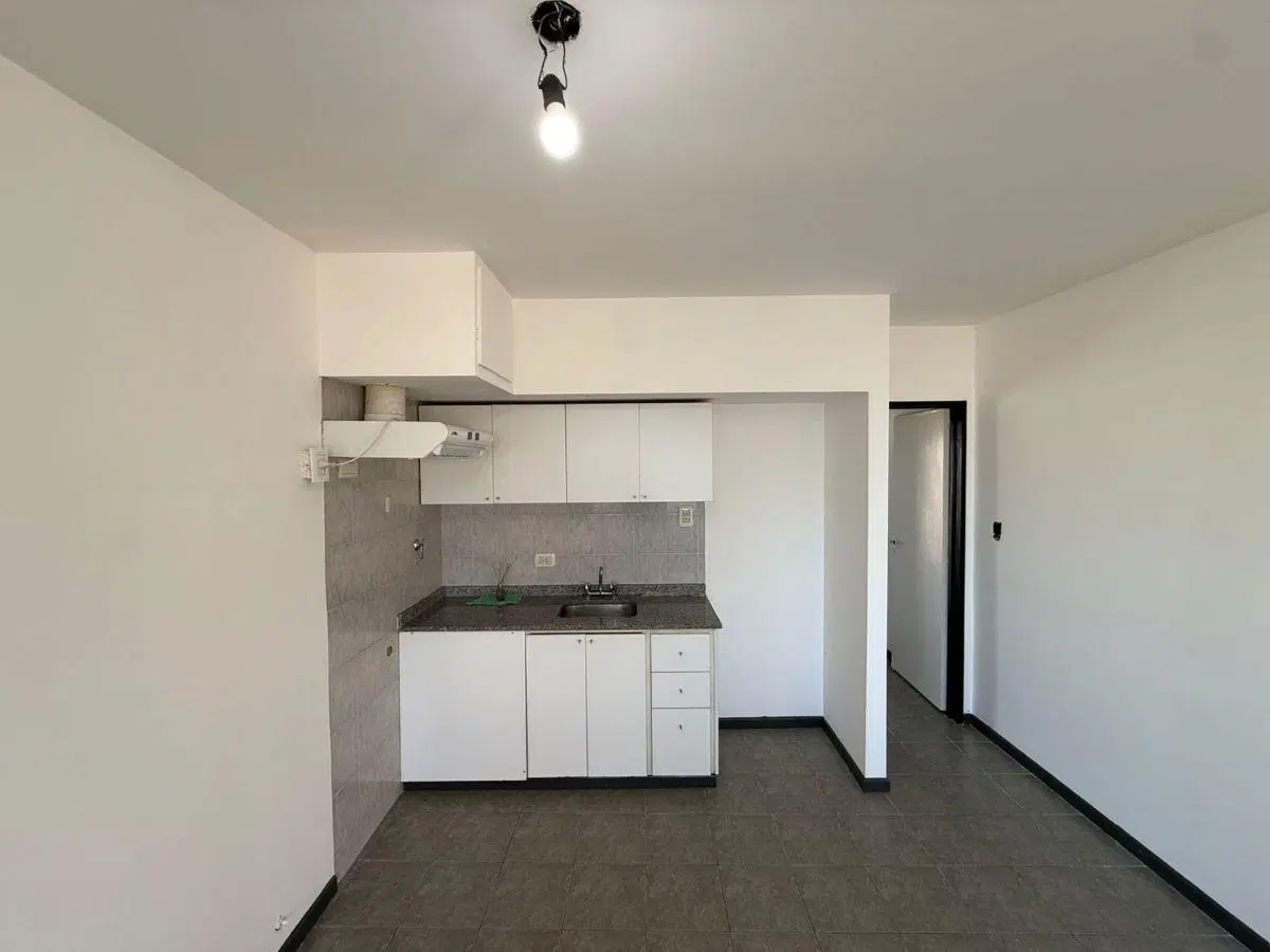 Departamento de 2 ambientes en Bernal Oeste 3