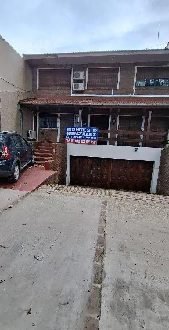 PH con 3 dormitorios de 120 m² en venta en Punta Chica 1