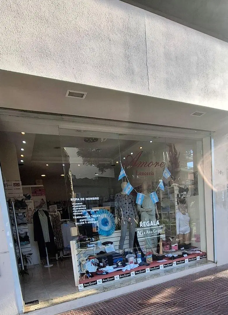 Local de 38 m² en alquiler en Victoria 2
