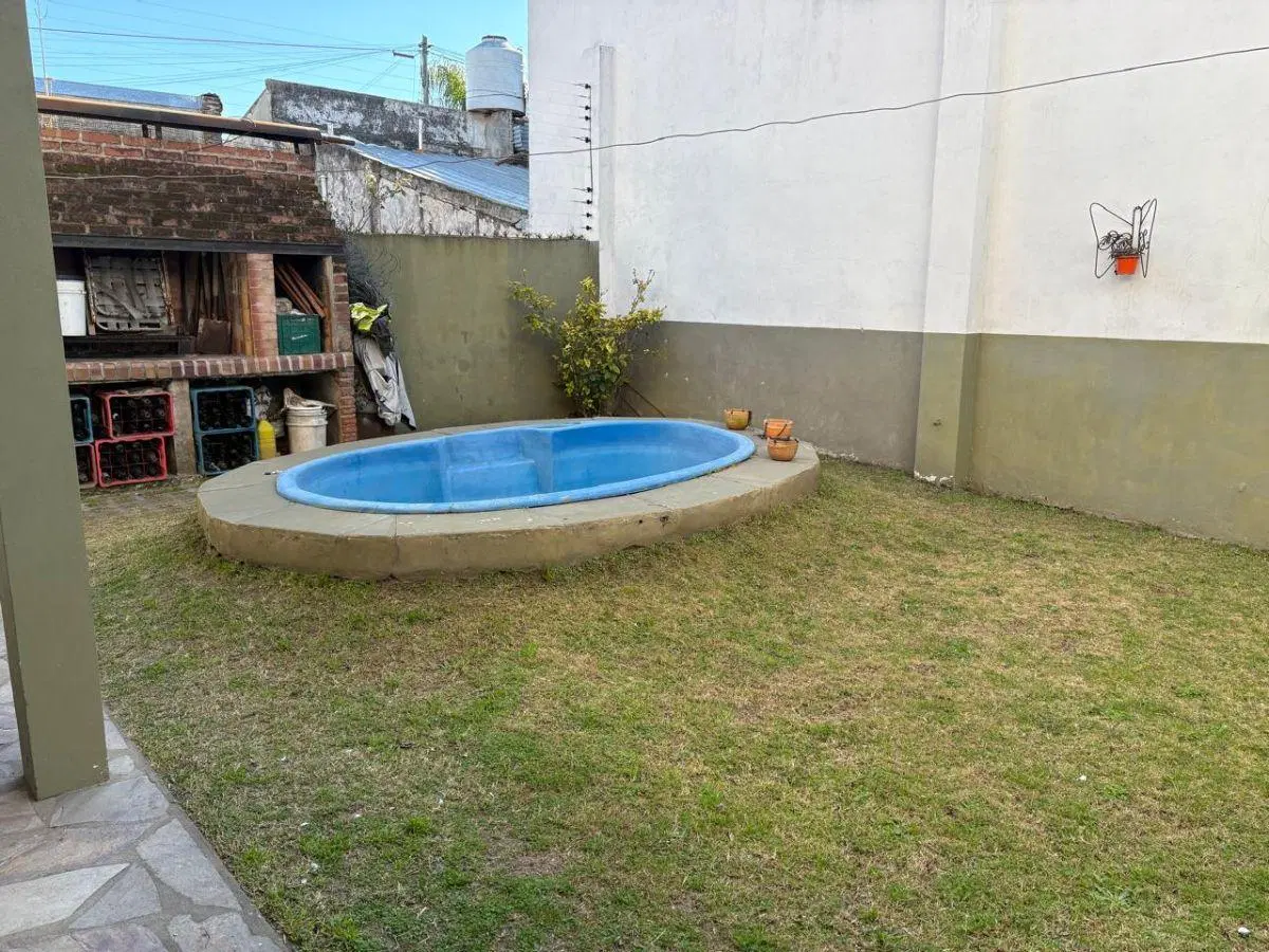 Casa de 160 m² con 3 dormitorios en venta en Victoria 5