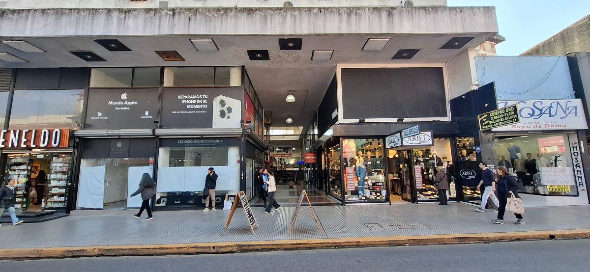 Foto de LOCAL COMERCIAL EN GALERIA SOBRE CENTRO COMERCIAL DE SAN ISIDRO, imagen 5